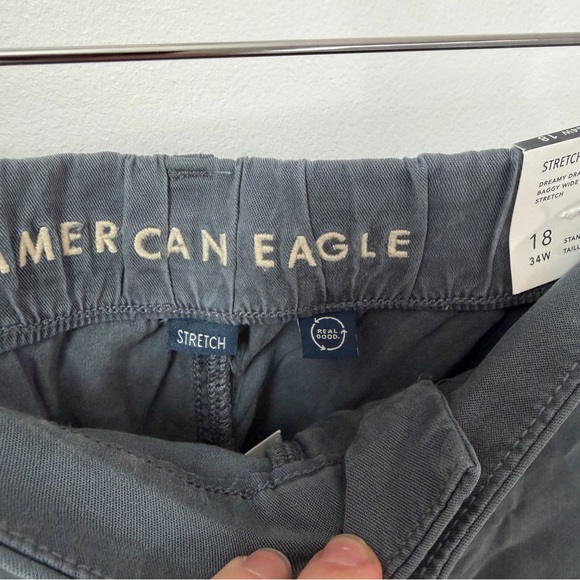 American Eagle Stretch Dreamy Drape Cargo Pants Dark Gray Baggy Size 18 NWT - Picture 4 of 8